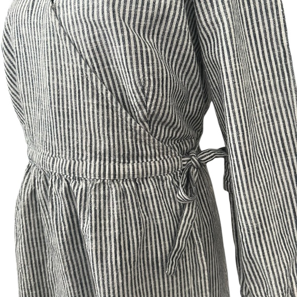 Old Navy Black and White Striped Cotton Dress - Picture 3 of 11